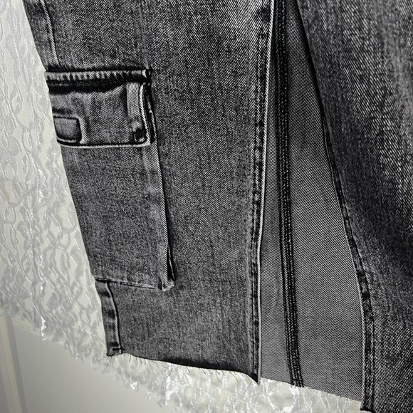 True Religion Urban Outfitters Denim Cargo MIDI Slit Skirt - Picture 4 of 11